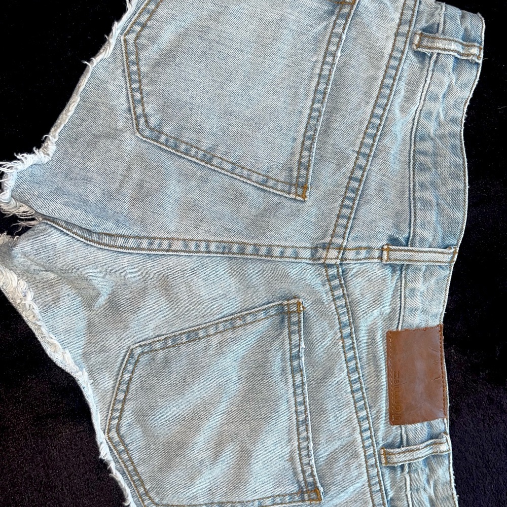 Billabong mini shorts